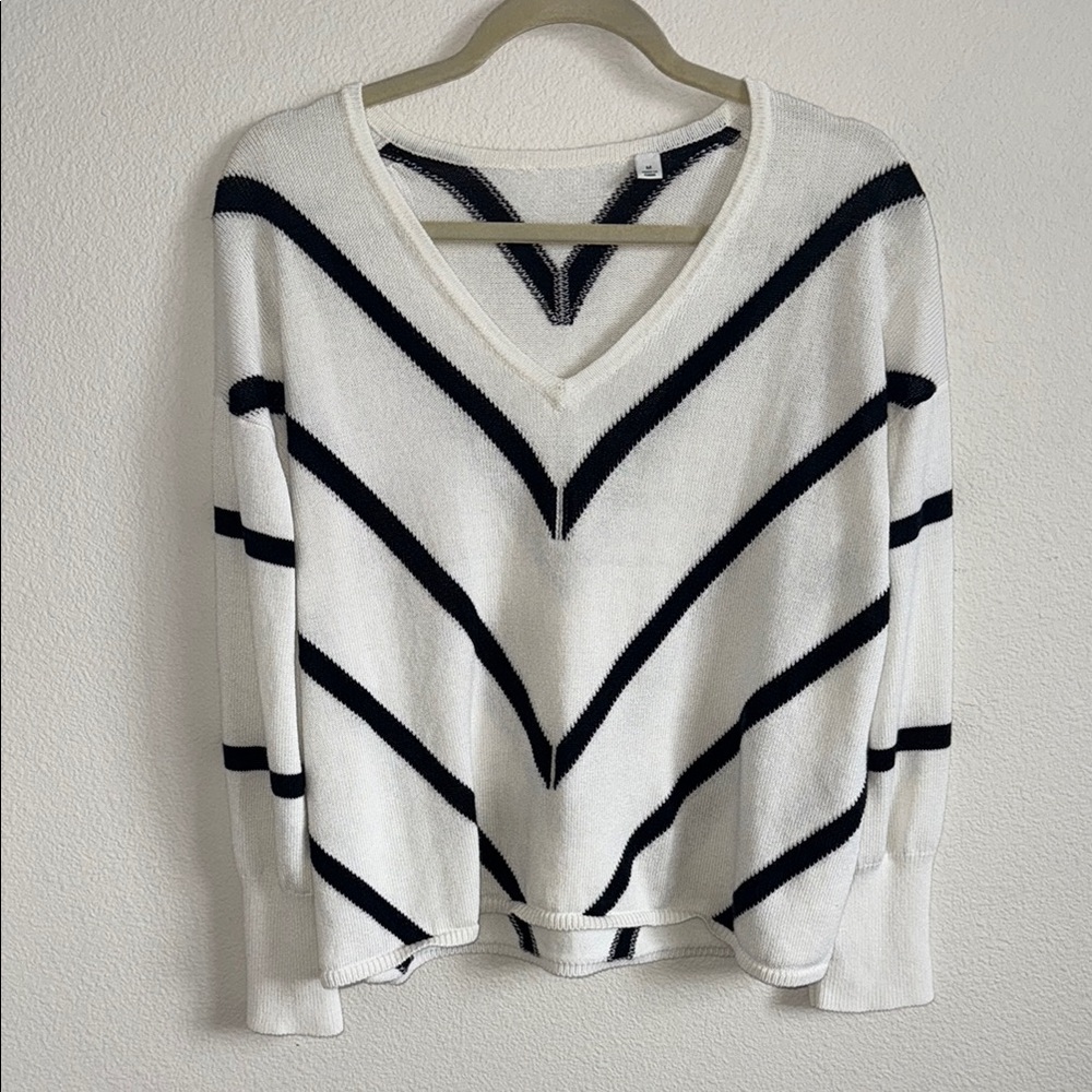 Country Road (NZ) Striped V-Neck Sweater